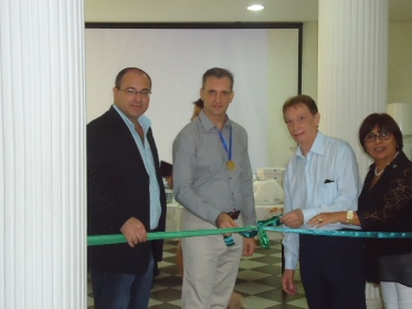 Descerramento da fita de abertura da Exposição Filatélica Americana 2014