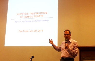 Palestra apresentada por Damian Lage, sobre Filatelia Temática