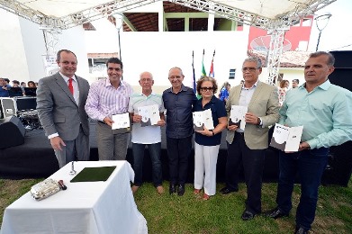 Rafael Carpanedo Fiório, Marcelo Coelho, Olival Coutinho Silva, Paulo Hartung, Marideia Rosa Bitti, João Gualberto e Helder Tabosa Delfino